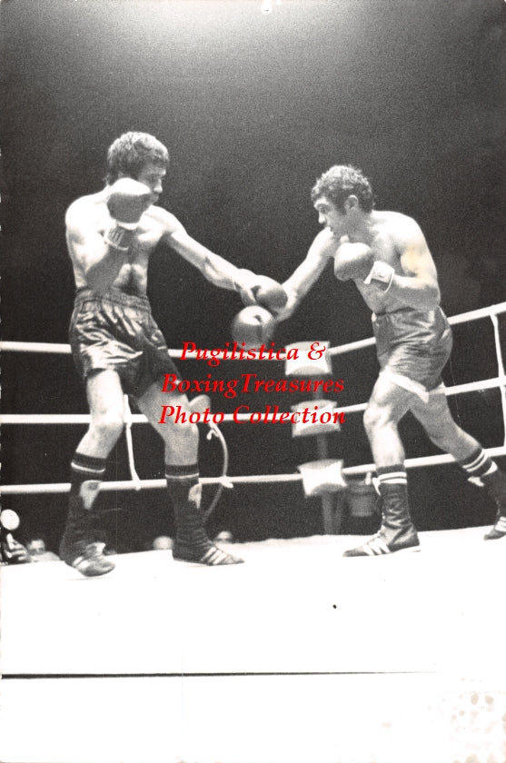 Boxing Photo #1045 - Manuel Ricardo Gonzalez vs. Raul Porcel de Peralta - Luna Park, Argentina