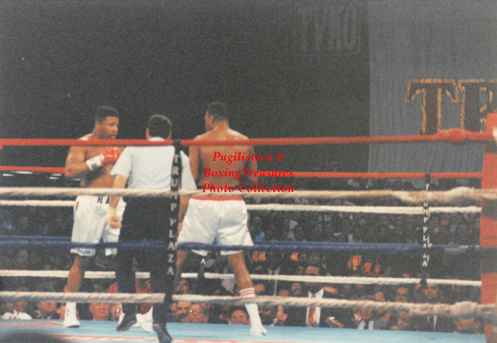 Boxing Photo #1364 - Larry Holmes vs. Ray Mercer 1992 Vintage Snapshot Photograph