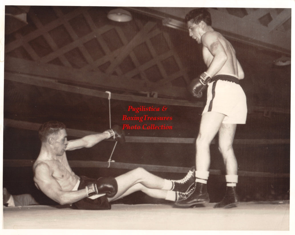 Boxing Photo #1380 -  Unidentified c. 1940's Action Scene