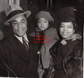 Boxing Photo #1416 - Henry Armstrong and Family - Vintage 1938 Press Photograph