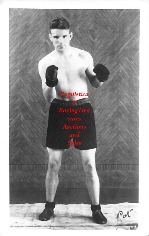 Boxing Photo #546 - Pat Logue