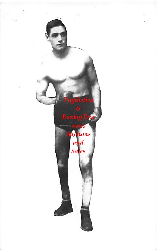 Boxing Photo #600 - Hugo Kelly