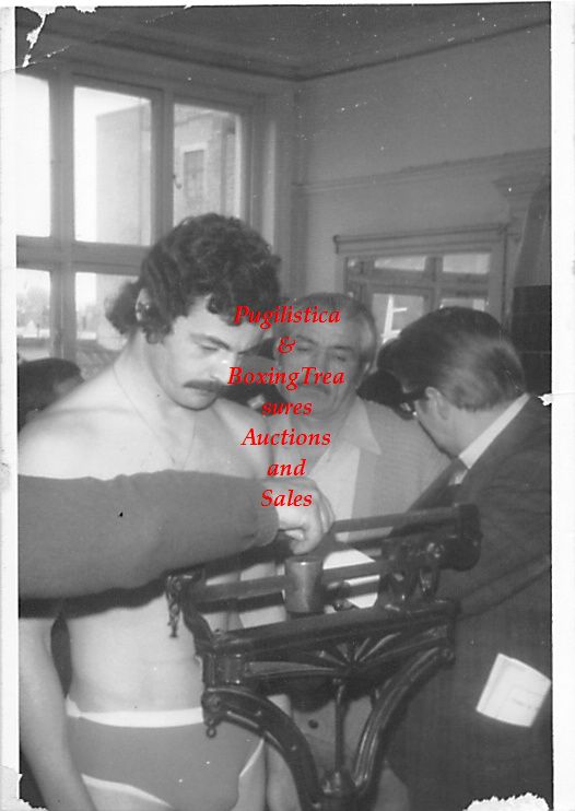 Boxing Photo #622 - Derek Gardner