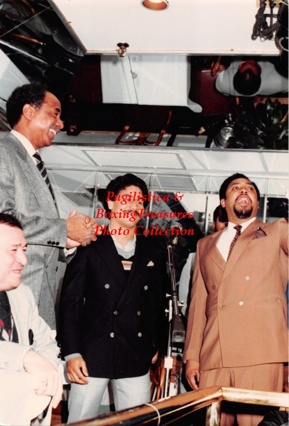 Boxing Photo #827 - Wilfredo Gomez, Murad Muhammad and Luis Henriques