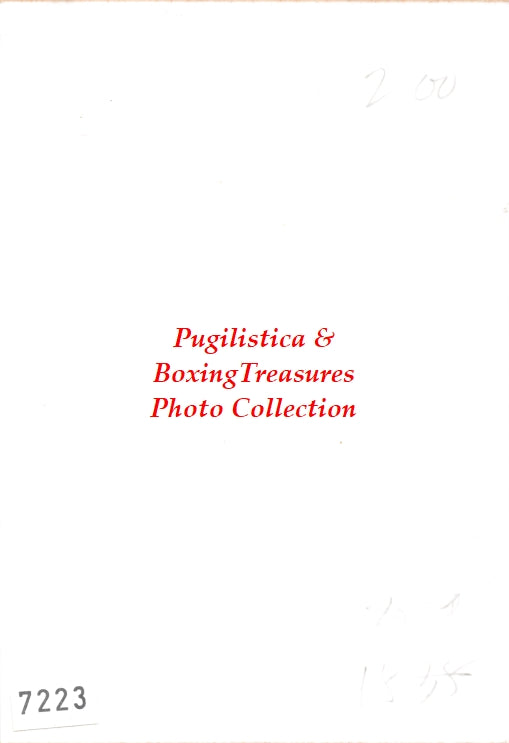 Boxing Photo #899 - Derrick Wilson vs. Clinton Mack