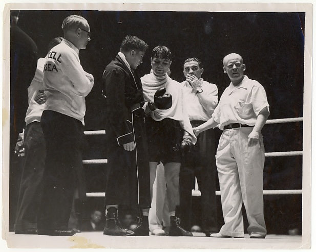 Don Cockell vs. Mark Hart - Vintage 1950 Postfight Boxing Photograph