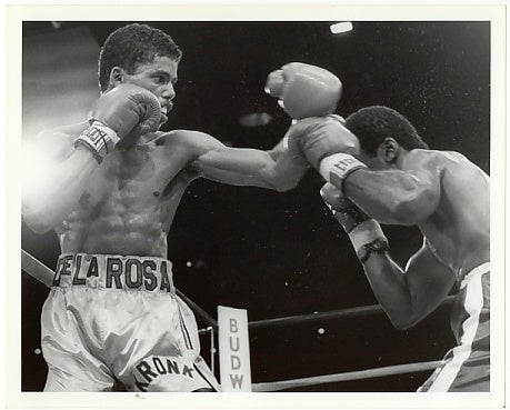 Johnny De La Rosa vs. Jackie Beard - Vintage 1986 Boxing Photograph