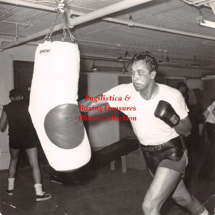 Boxing Photo #814 - Manuel Ramos