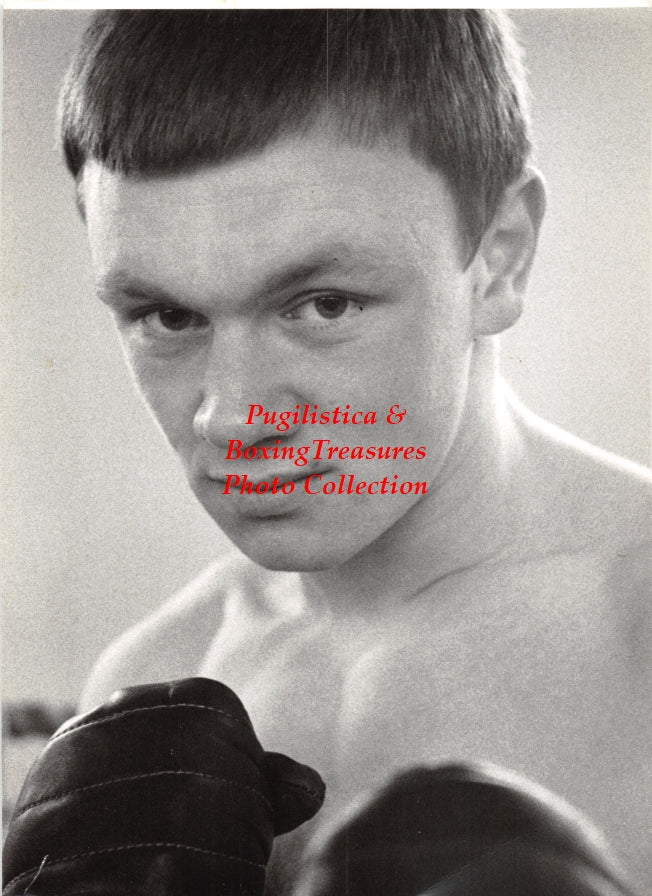 Boxing Photo #898 - Tony Sibson