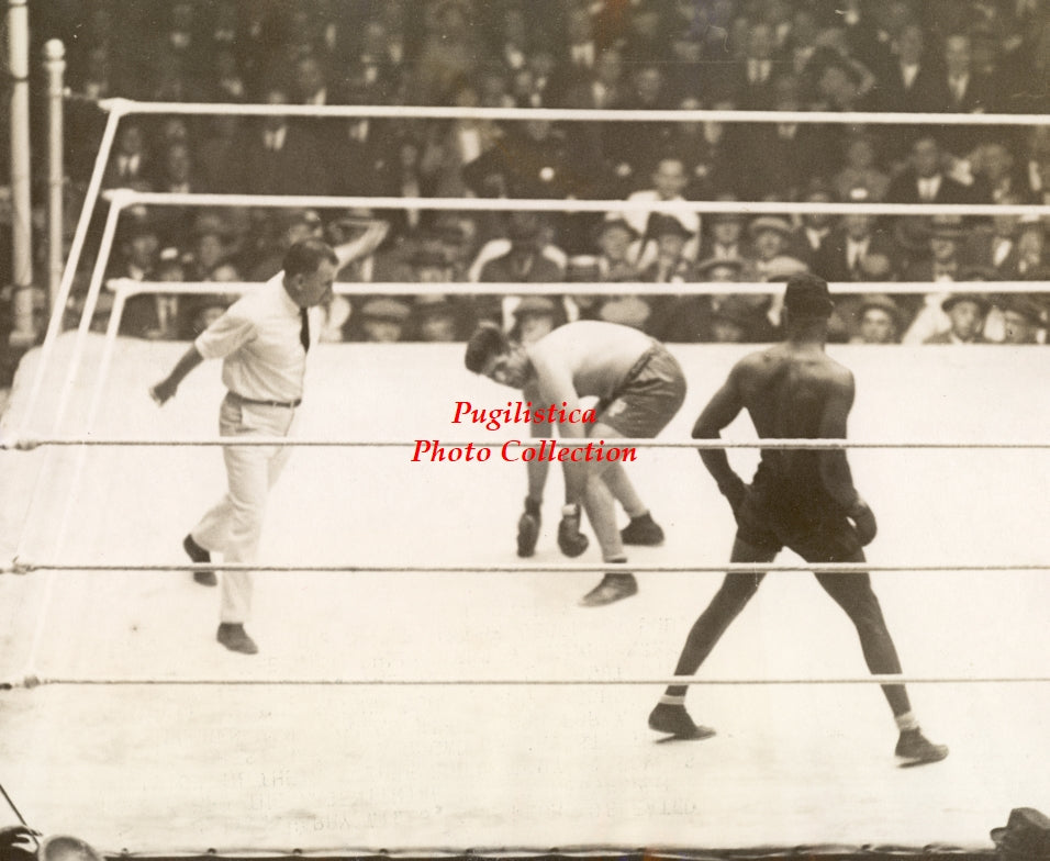 Harry Wills vs. Luis Angel Firpo - 17x11 Boxing Photograph