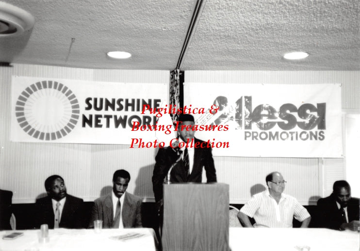 Boxing Photo #887 - Anthony Hembrick, Les Stewart, Angelo Dundee and others