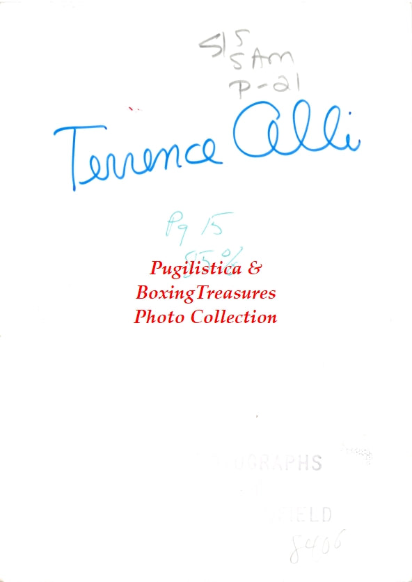 Boxing Photo #1044 - Terrence Alli