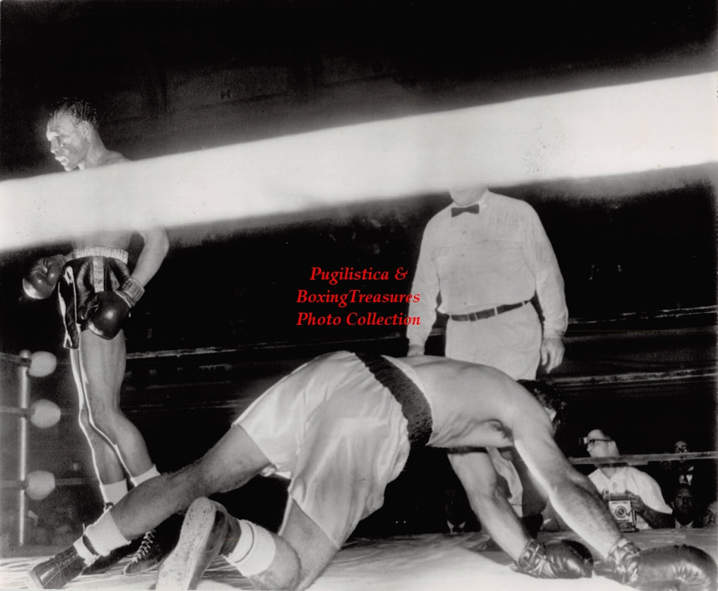 Boxing Photo #1413 - Unidentified c. 1950 Knockdown Action Shot - Vintage Press Photograph