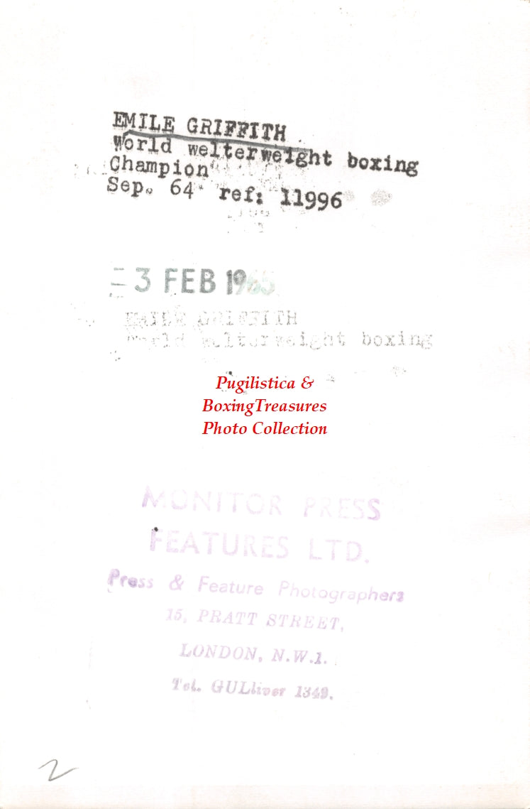 Boxing Photo #1449 - Emile Griffith - Vintage 1964 Press Photograph