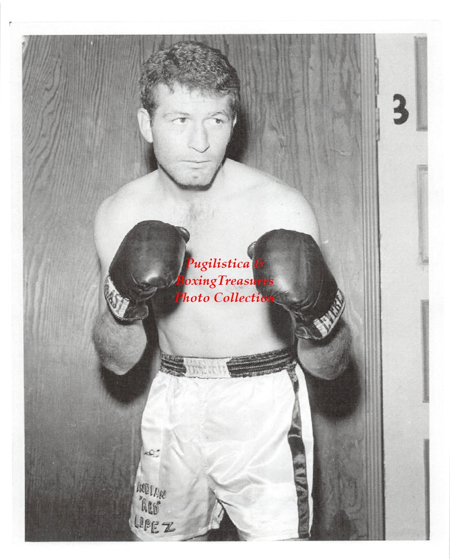 Boxing Photo #965 - Ernie Lopez "Indian Red"