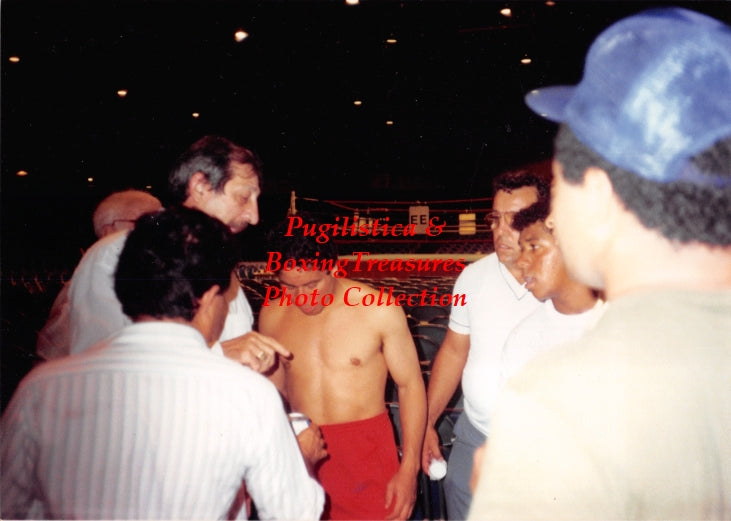 Boxing Photo #911 - Juan LaPorte