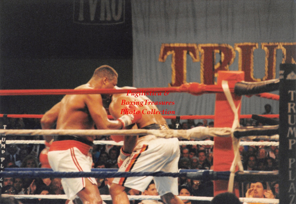 Boxing Photo #1305 - Larry Holmes vs. Ray Mercer 1992 Vintage Snapshot Photograph
