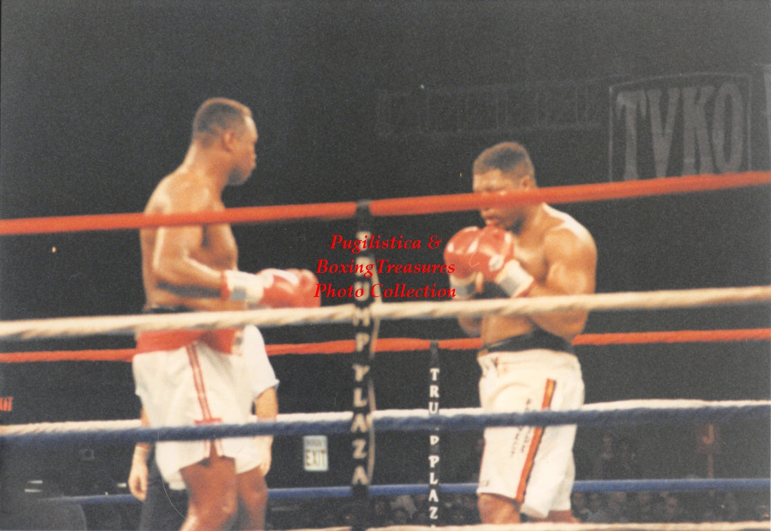 Boxing Photo #1308 - Larry Holmes vs. Ray Mercer 1992 Vintage Snapshot Photograph