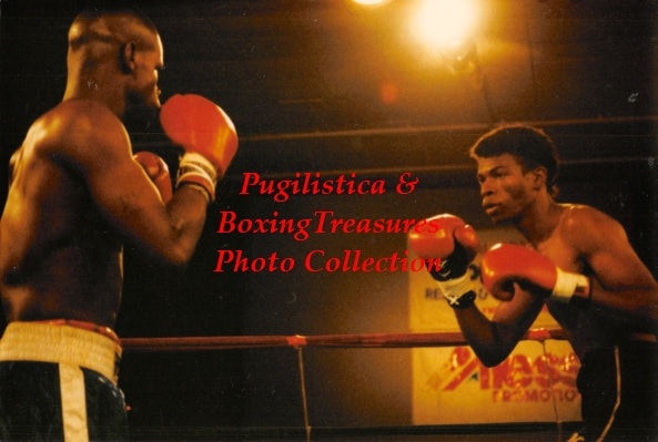 Boxing Photo #1126 - Derrick Wilson vs. Clinton Mack