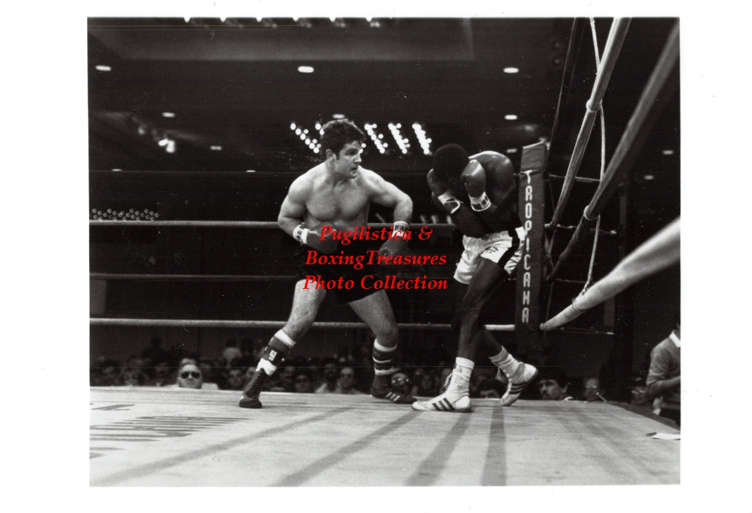 Boxing Photo #801 - Donnie Poole vs. Ernest Perry, Atlantic City, New Jersey