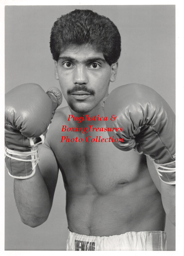 Boxing Photo #1116 - Mike "Nino" Gonzalez