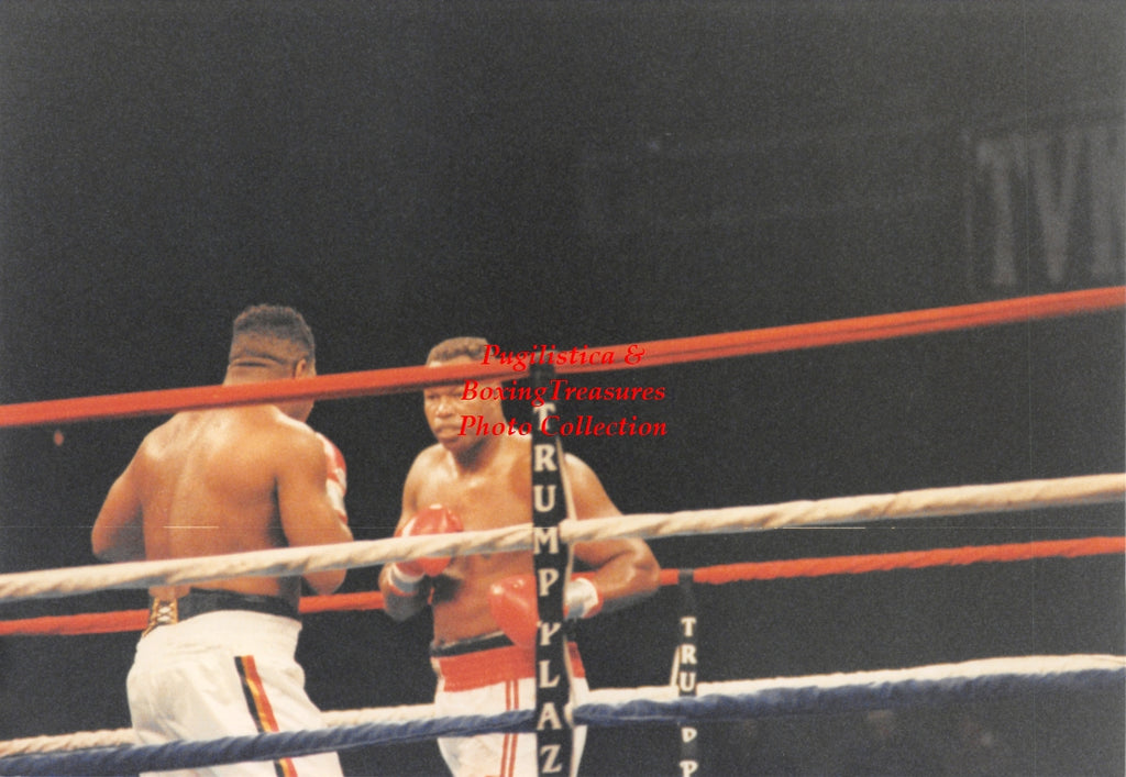 Boxing Photo #1313 - Larry Holmes vs. Ray Mercer 1992 Vintage Snapshot Photograph