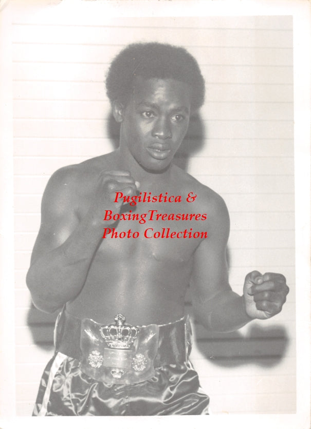 Boxing Photo #1107 - Elisha Obed