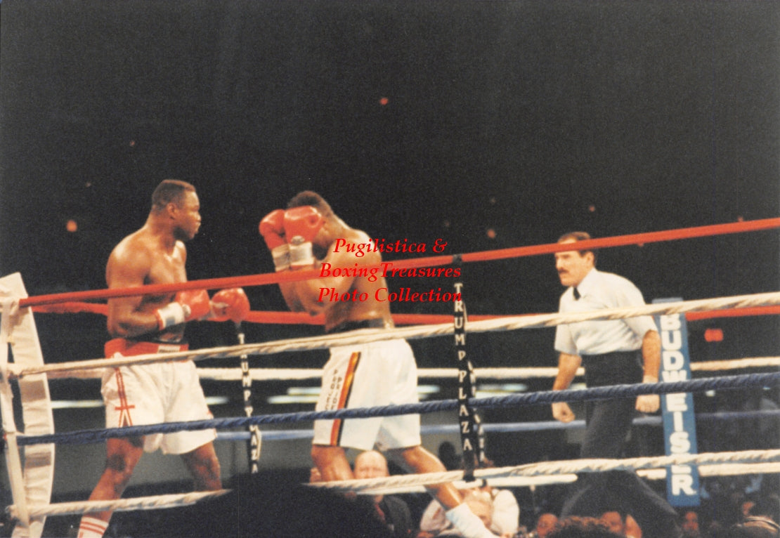 Boxing Photo #1334 - Larry Holmes vs. Ray Mercer 1992 Vintage Snapshot Photograph