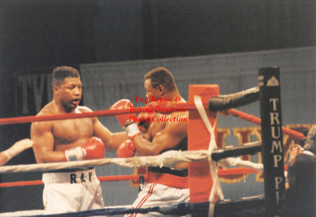 Boxing Photo #1317 - Larry Holmes vs. Ray Mercer 1992 Vintage Snapshot Photograph