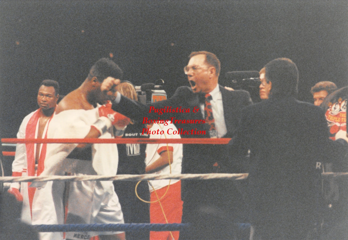 Boxing Photo #1373 - Larry Holmes vs. Ray Mercer 1992 Vintage Snapshot Photograph