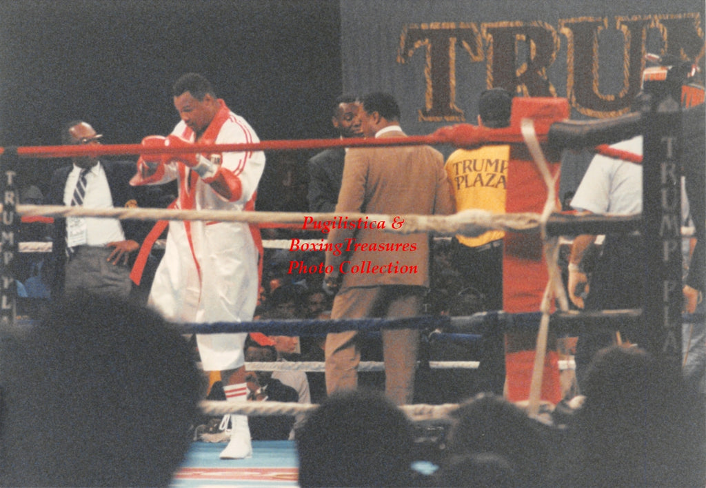 Boxing Photo #1374 - Larry Holmes vs. Ray Mercer 1992 Vintage Snapshot Photograph