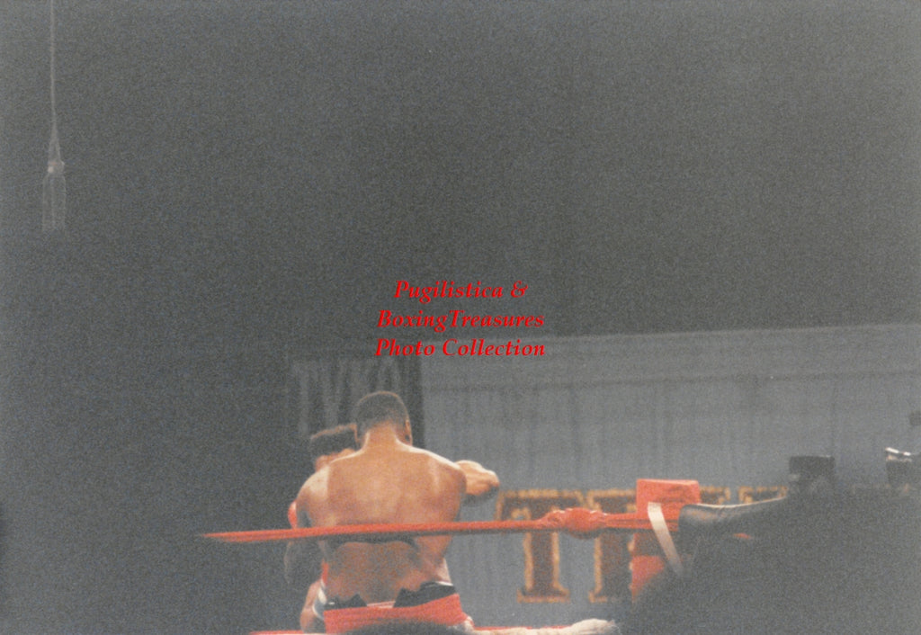 Boxing Photo #1360 - Larry Holmes vs. Ray Mercer 1992 Vintage Snapshot Photograph